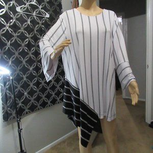Asymmetrical XL dress black and white stripes